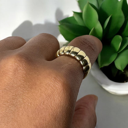 18k Gold Caterpillar Ring