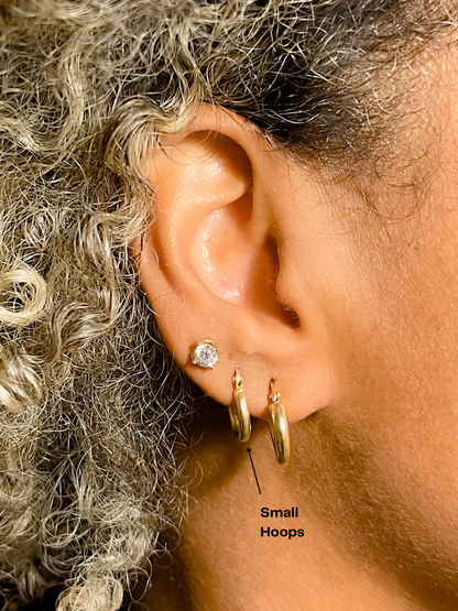 18k Gold Small Hoop Earrings