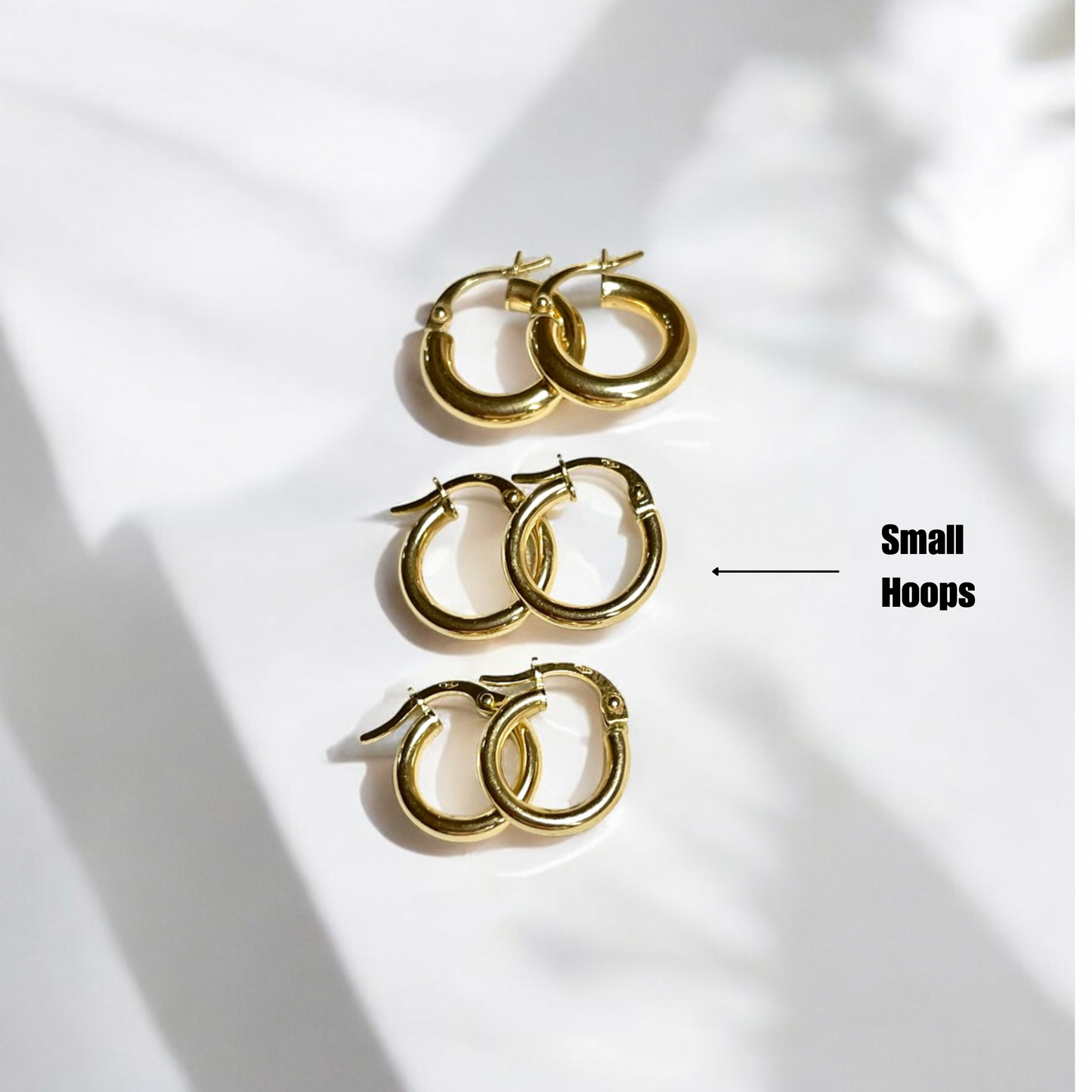 18k Gold Small Hoop Earrings